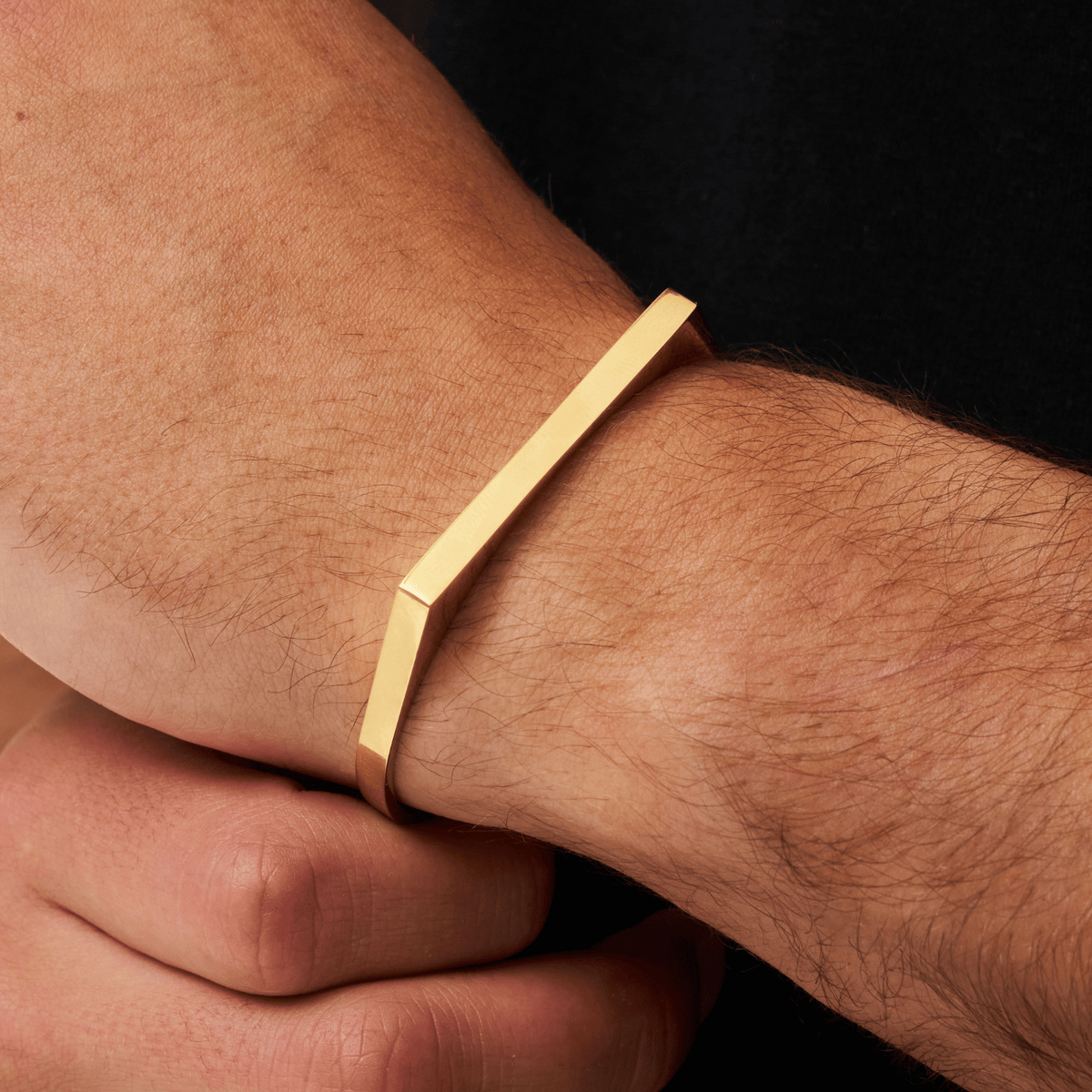 RECTANGLE BANGLE 5MM (GOLD)