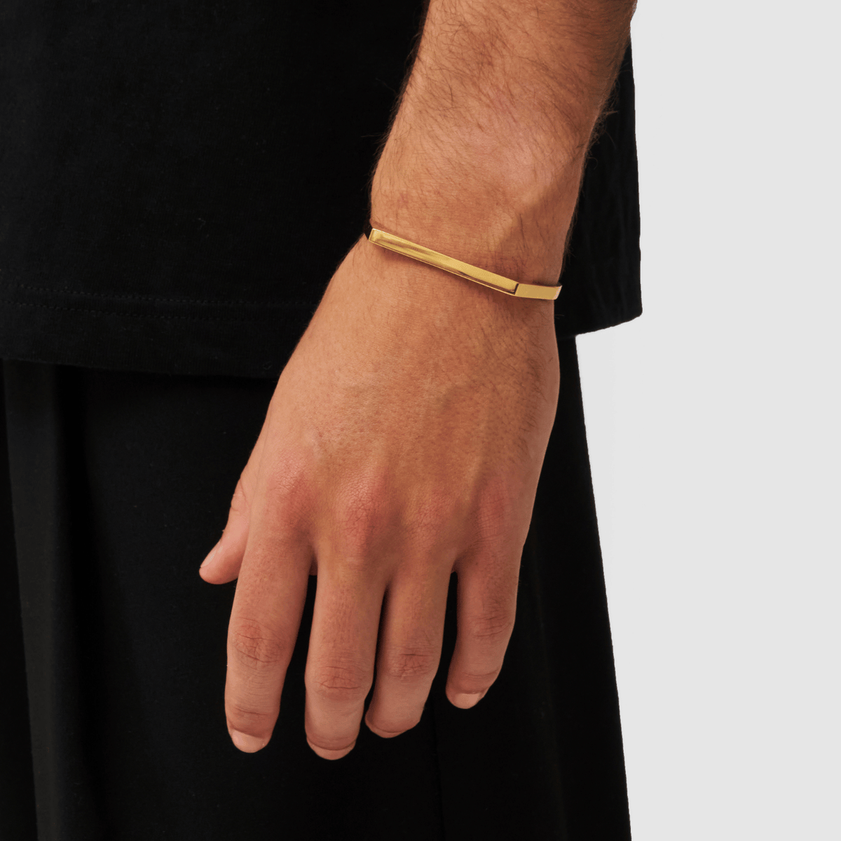 RECTANGLE BANGLE 5MM (GOLD)
