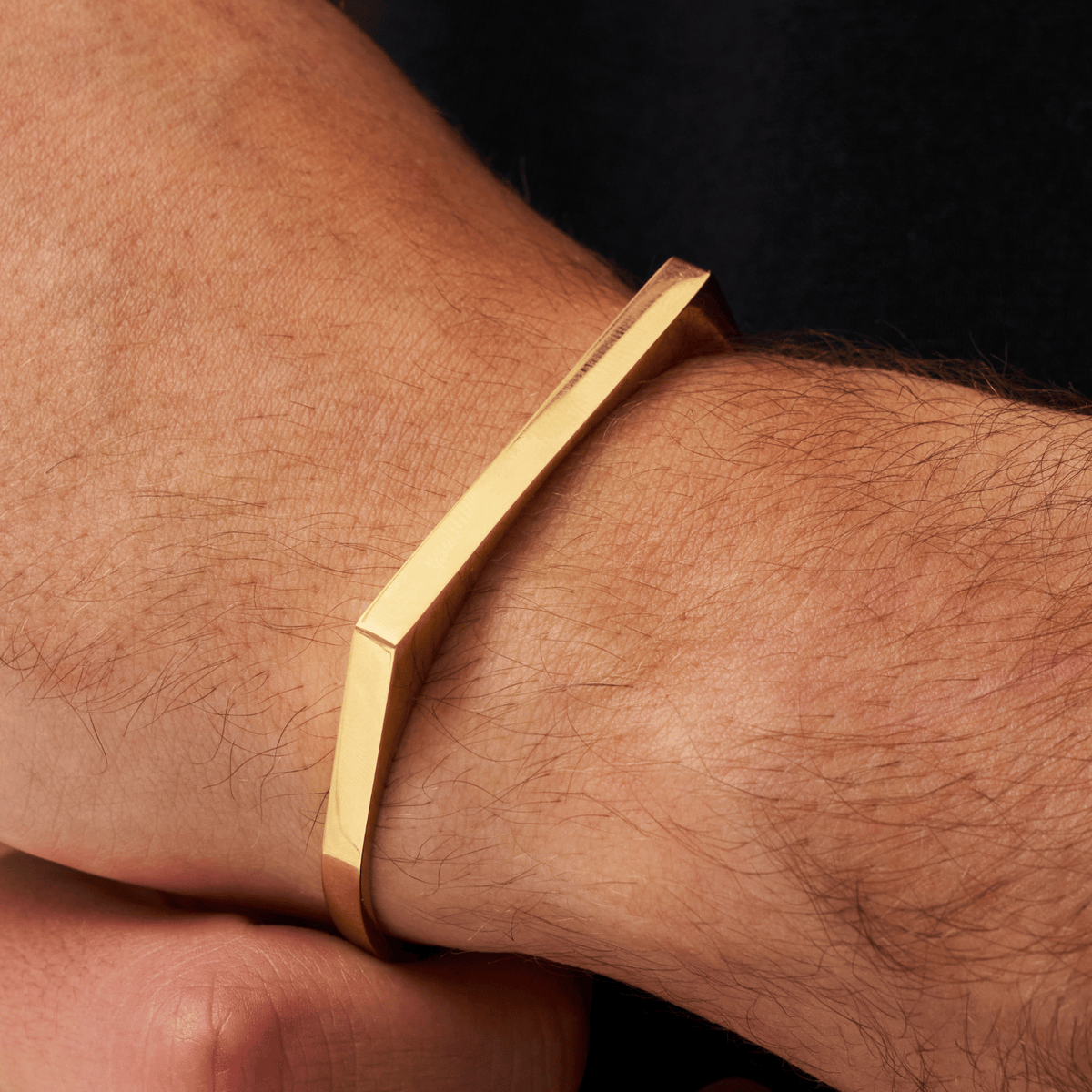 RECTANGLE BANGLE 5MM (GOLD)